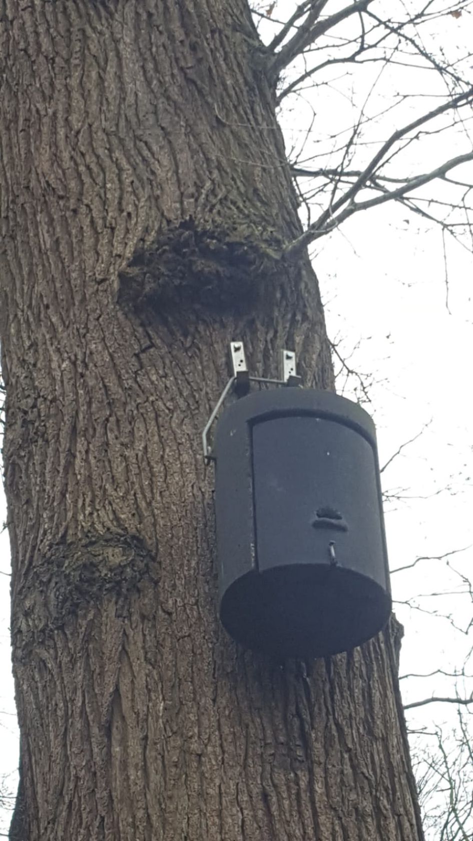 Wie kent deze nestkast?